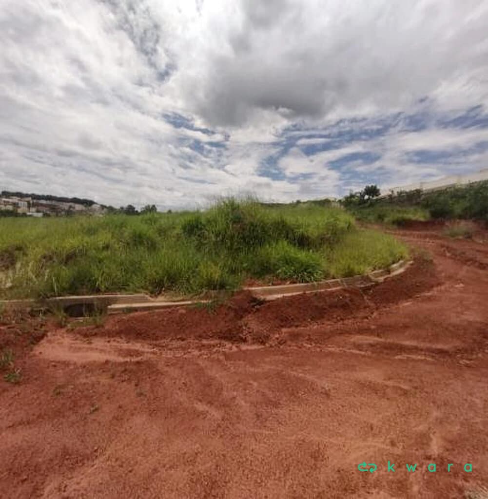 Foto 2 de 13: Terreno em leilão em Dracena - SP — Terreno de 239,75 m² no Royal Residence, Dracena / SP