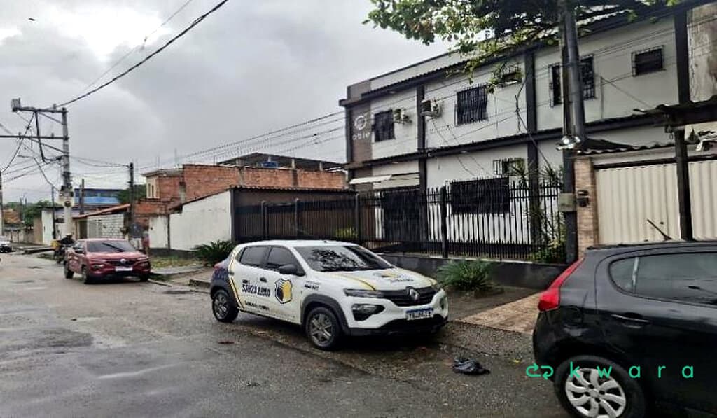 Foto 3 de 6: Comercial em leilão em Nova Iguaçu - RJ, bairro Carmari — Imóvel Comercial de 360m² em Carmari - Nova Iguaçu/RJ