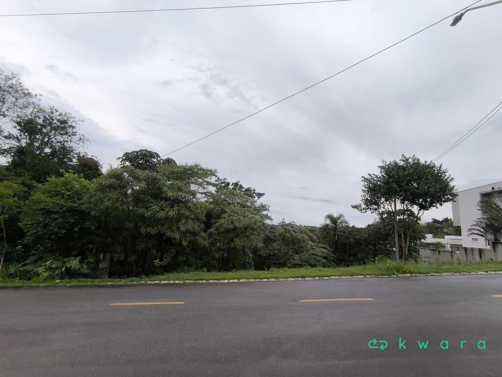 Foto 4 de 20: Terreno em leilão em Cotia - SP, bairro Granja Vianna — Leilão de terreno com 625m² de área total em Cotia/SP