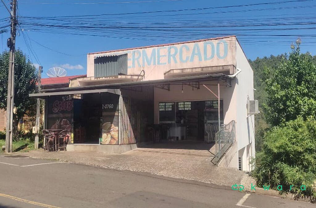 Foto 1 de 6: Casa em leilão em Concórdia - SC, bairro Flamengo — Imóvel misto de 125,40 m² no Flamengo, Concórdia / SC