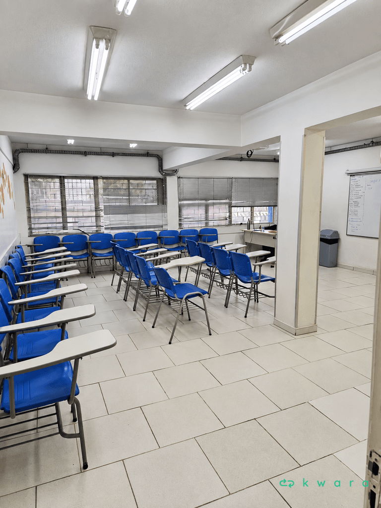 Foto 5 de 21: Comercial em leilão em Curitiba - PR, bairro Centro — Sala Comercial de 386,74,00 m² no Centro, Curitiba / PR