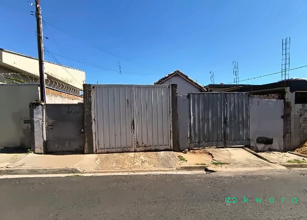 Foto 1 de 5: Casa em leilão em Jaboticabal - SP, bairro Vila Santo Antônio — Casa de 129,63 m² na Vila Santo Antônio, Jaboticabal / SP