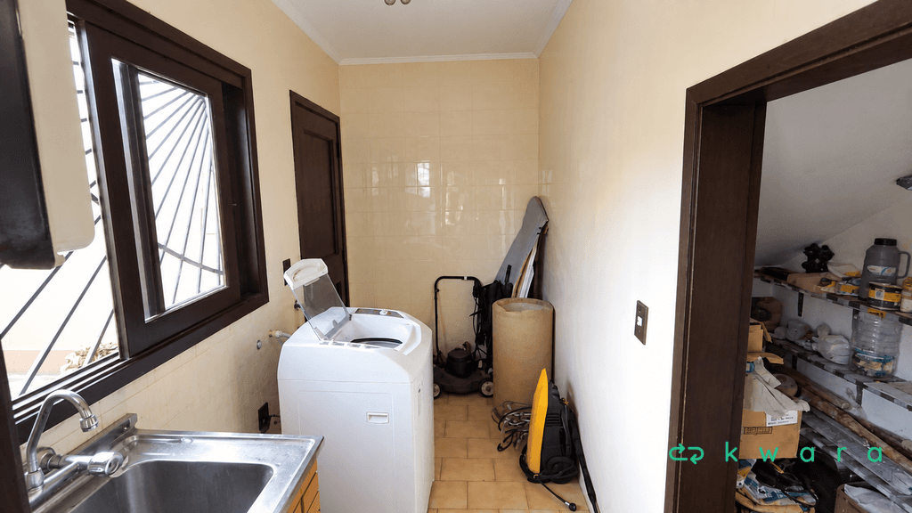 Foto 9 de 19: Casa em leilão em Porto Alegre - RS, bairro Jardim São Pedro — Sobrado de 163m² no Jardim São Pedro - Porto Alegre/RS