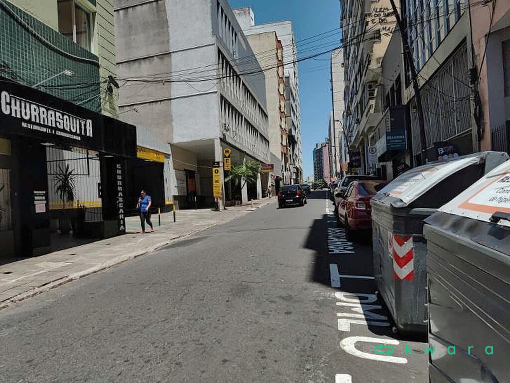 Foto 4 de 5: Comercial em leilão em Porto Alegre - RS, bairro Centro Histórico — Sala comercial de 47,23 m² no Centro Histórico, Porto Alegre / RS