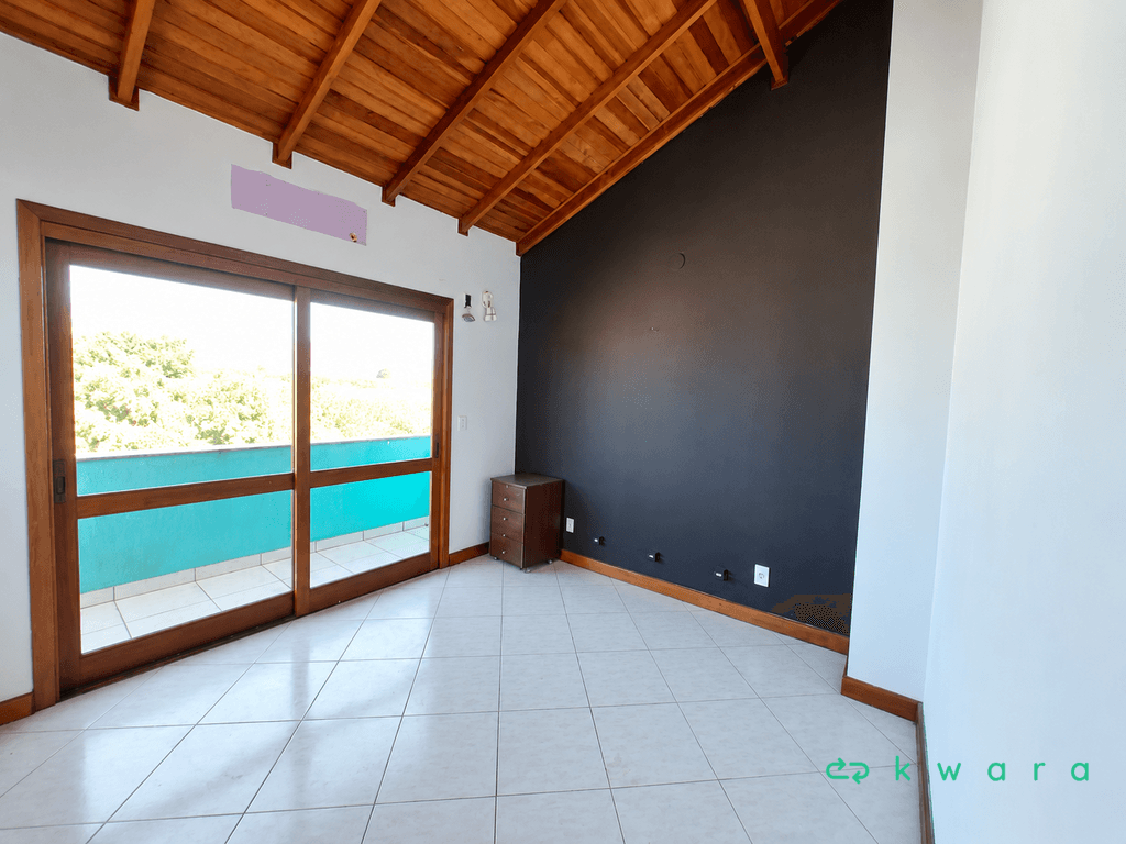 Foto 14 de 17: Casa em leilão em Porto Alegre - RS, bairro Hípica — Casa de 188,08 m² em Hípica, Porto Alegre / RS