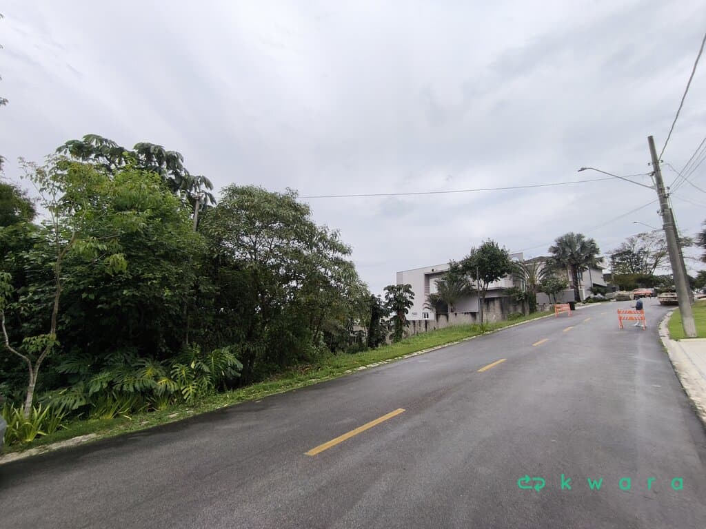 Foto 2 de 20: Terreno em leilão em Cotia - SP, bairro Granja Vianna — Leilão de terreno com 625m² de área total em Cotia/SP