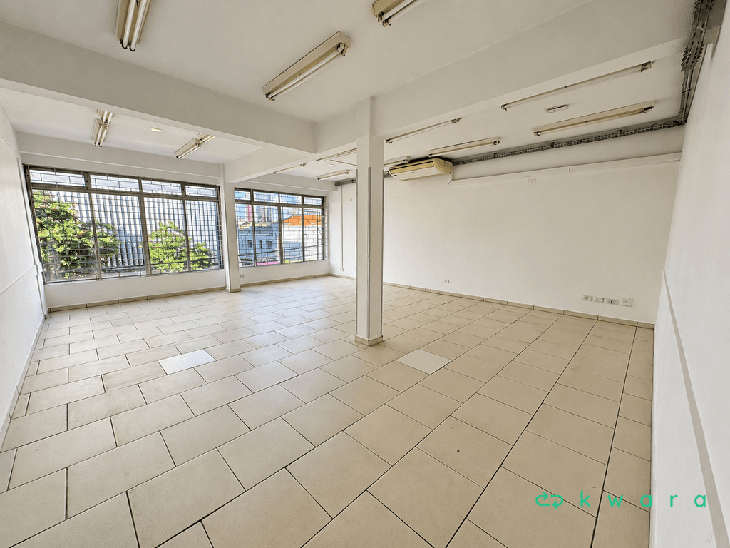 Foto 11 de 21: Comercial em leilão em Curitiba - PR, bairro Centro — Sala Comercial de 386,74,00 m² no Centro, Curitiba / PR