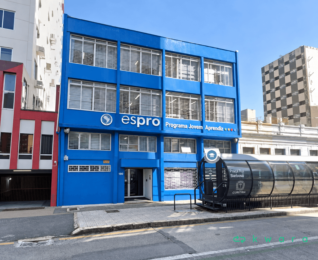 Foto 1 de 21: Comercial em leilão em Curitiba - PR, bairro Centro — Sala Comercial de 386,74,00 m² no Centro, Curitiba / PR
