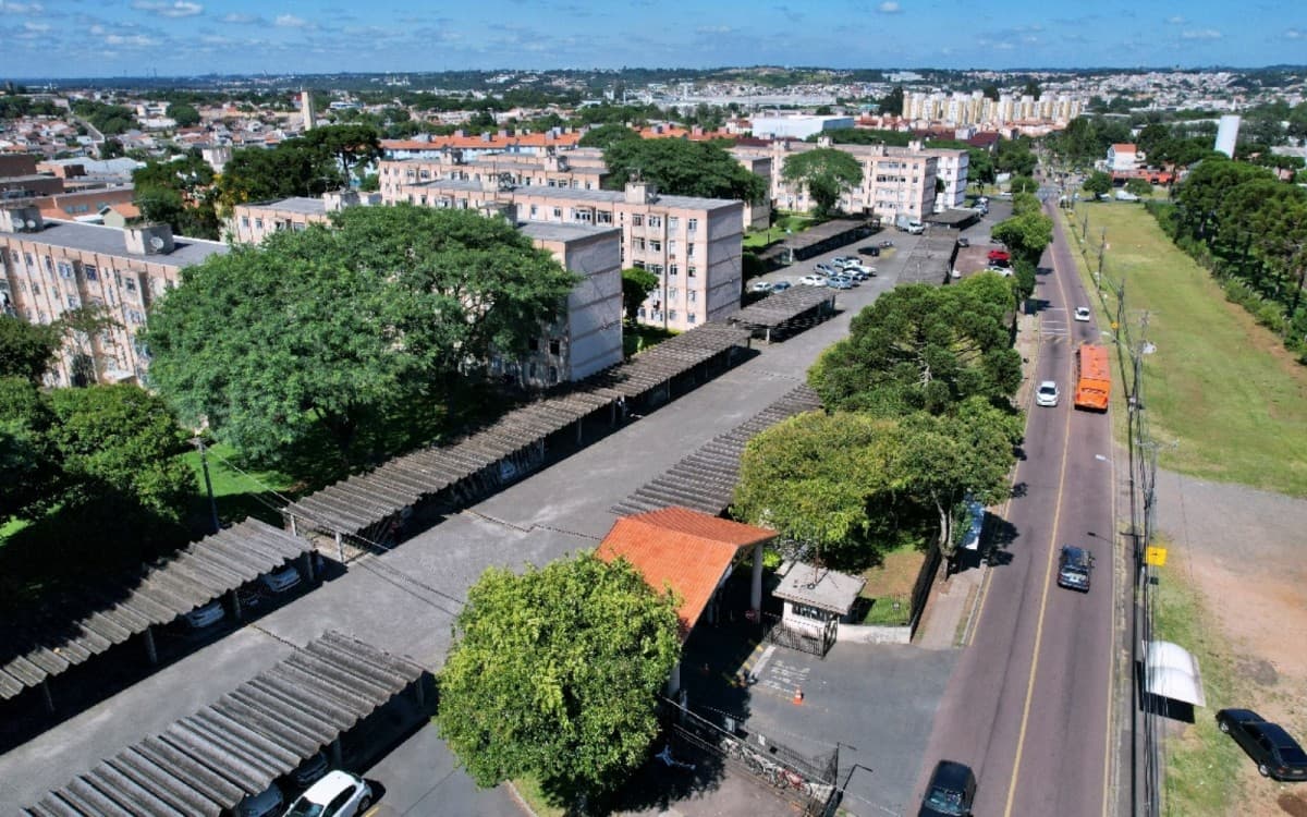 Foto 4 de 7: Apartamento em leilão em Curitiba - PR — Lote 1 - APARTAMENTO NO CONDOMÍNIO CONJUNTO RESIDENCIAL MARECHAL RONDON, CIC