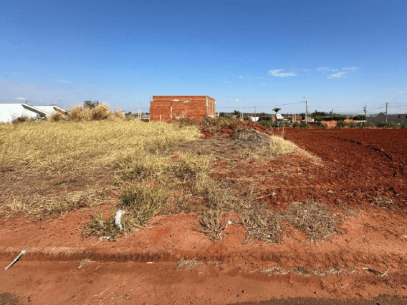 Foto 2 de 4: Terreno em leilão em Piacatu - SP, bairro Centro — Lote, Residencial, Centro