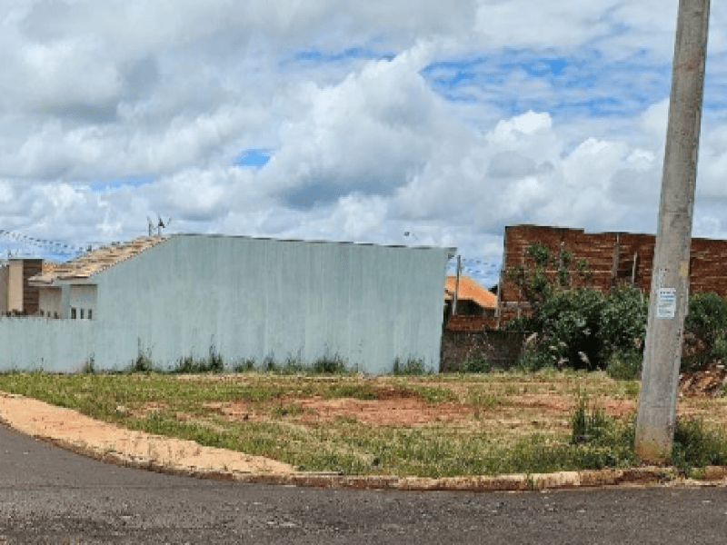 Foto 6 de 7: Terreno em leilão em Piacatu - SP, bairro Centro — Lote, Residencial, Centro