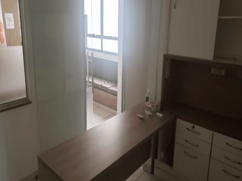 Foto 4 de 5: Comercial em leilão em Taubaté - SP, bairro Centro — Sala, Comercial, Centro