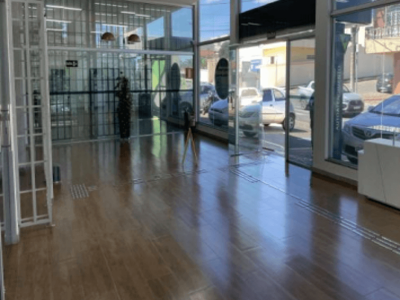 Foto 4 de 12: Comercial em leilão em Itaú De Minas - MG, bairro Centro — Prédio, Comercial, Centro, 6 Vaga(s) De Garagem