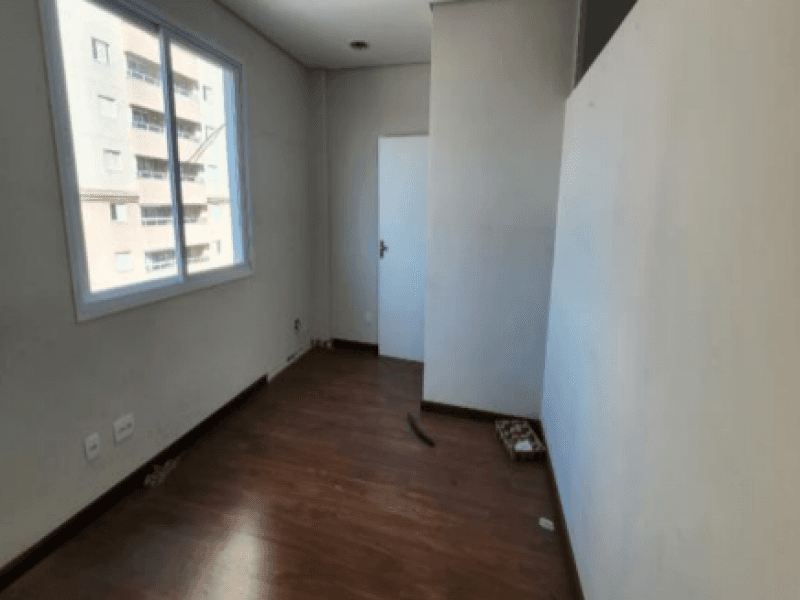 Foto 3 de 7: Comercial em leilão em Araçatuba - SP, bairro Centro — Sala, Comercial, Centro