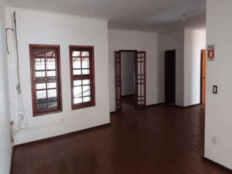 Foto 19 de 20: Casa em leilão em Orlândia - SP, bairro Centro — Casa, Misto, Centro, 4 Dormitório(s)