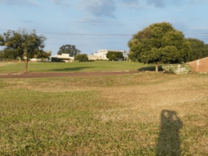 Foto 9 de 9: Terreno em leilão em Ourinhos - SP, bairro Parque Trianon — Lote, Residencial, Parque Trianon