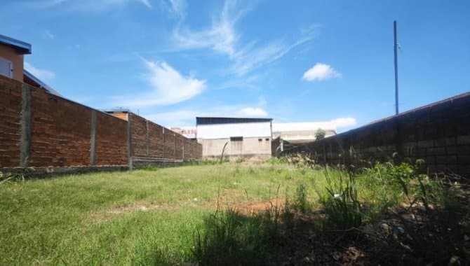 Terreno em leilão em Américo Brasiliense - SP — Terreno 300 m² (Lt 16 da Qd D) - Jardim Planalto - Américo Brasiliense - SP
