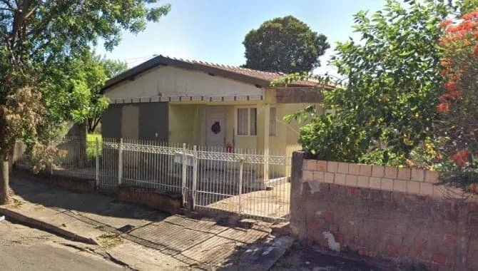 Casa em leilão em Garça - SP — Casa em Terreno de 425 m² - Labienópolis - Garça - SP
