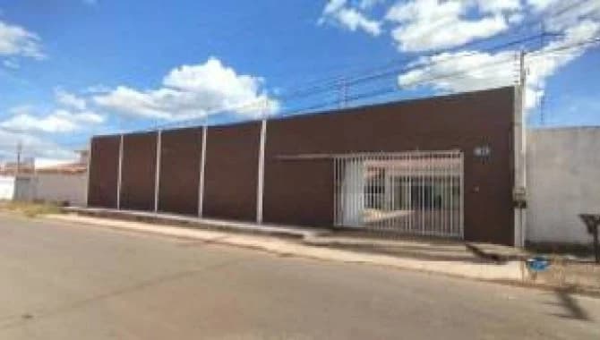 Casa em leilão em Balsas - MA — Casa 324 m² - Catumbi - Balsas - MA