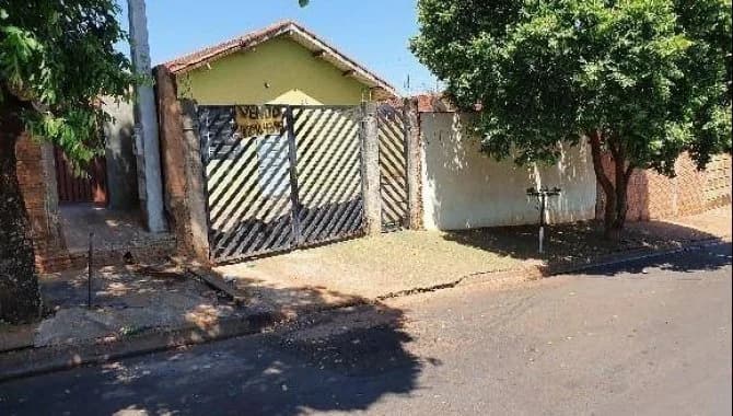 Casa em leilão em Itápolis - SP — Casa 54 m² - Jardim do Sol  - Itápolis - SP