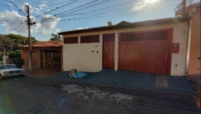 Casa em leilão em Ribeirão Preto - SP — Casa 161 m² - Planalto Verde - Ribeirão Preto - SP