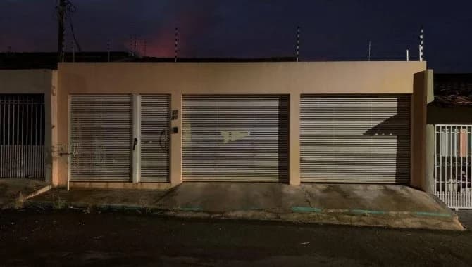 Casa em leilão em Várzea Grande - MT — Casa 146 m² - Cristo Rei - Várzea Grande - MT