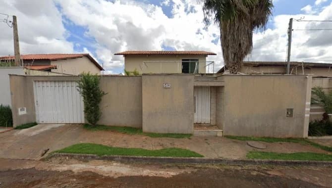 Casa em leilão em Ituiutaba - MG — Casa 239 m² - Residencial Drummond - Ituiutaba - MG