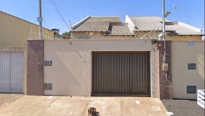 Casa em leilão em Trindade - GO — Casa - Trindade-GO - Rua das Juritis, 294 - Casa 01 - Jardim Floresta