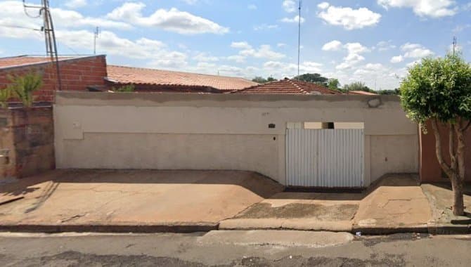 Casa em leilão em Bariri - SP — Casa 115 m² - Jardim Industrial I - Bariri - SP