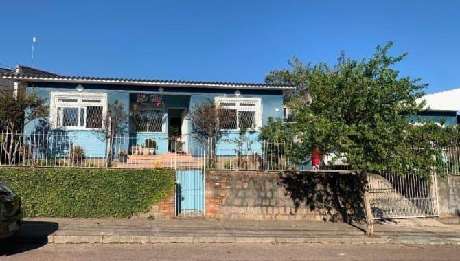Casa em leilão em Porto Alegre - RS — Casa, Padrão, 2 Vaga(S) de Garagem