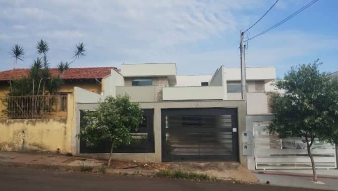 Casa em leilão em Londrina - PR — Casa, Padrão, 2 Vaga(S) de Garagem