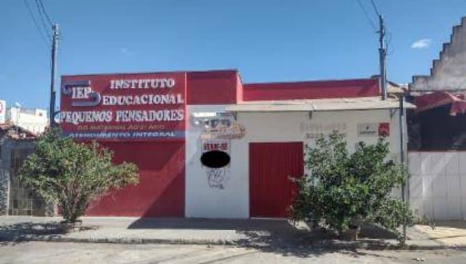 Casa em leilão em Montes Claros - MG — Casa, Padrão, 0 Vaga(S) de Garagem