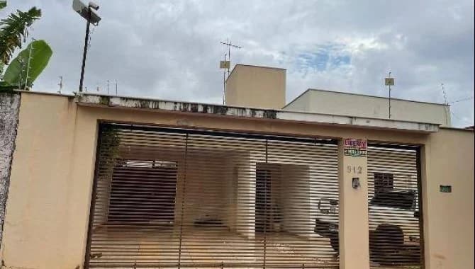 Casa em leilão em Londrina - PR — Casa, Padrão, 2 Vaga(S) de Garagem