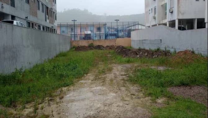 Terreno em leilão em Florianópolis - SC — Terreno 900 m² - Ingleses do Rio Vermelho - Florianópolis - SC