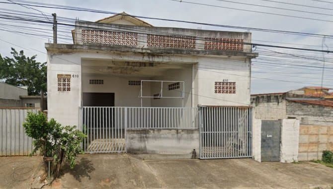 Comercial em leilão em Taubaté - SP — Imóvel Residencial e Comercial 316 m² (área construída) - Residencial Estoril - Taubaté - SP