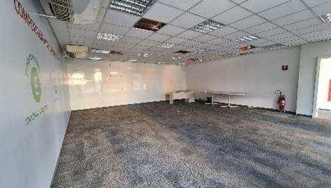Foto 23 de 64: Terreno em leilão em Curitiba - PR — Ex-Agência 5.847 m² - Centro - Curitiba - PR