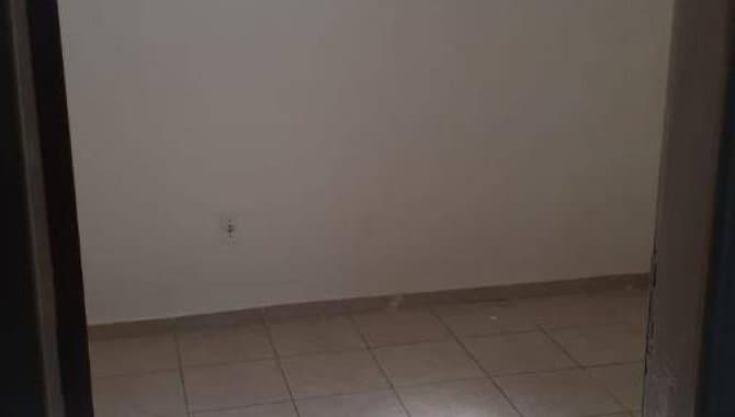 Foto 23 de 30: Casa em leilão em Campina Grande - PB — Casa, Padrão, 1 Vaga(S) de Garagem