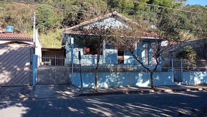 Foto 15 de 33: Casa em leilão em Passa Quatro - MG — Casa, Padrão, 2 Vaga(S) de Garagem