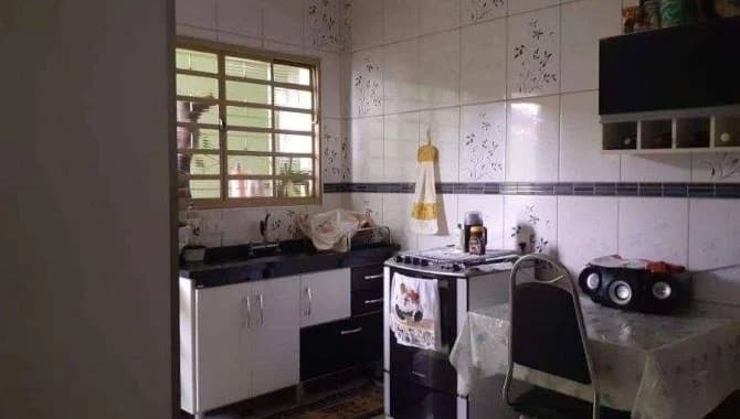 Foto 9 de 18: Casa em leilão em Leme - SP — Casa, Padrão, 1 Vaga(S) de Garagem