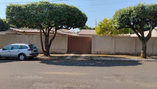 Foto 1 de 25: Casa em leilão em Piacatu - SP — Casa, Padrão, 1 Vaga(S) de Garagem