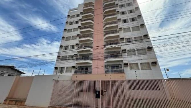 Foto 1 de 4: Apartamento em leilão em Várzea Grande - MT — Apartamento, Padrão, 2 Vaga(S) de Garagem