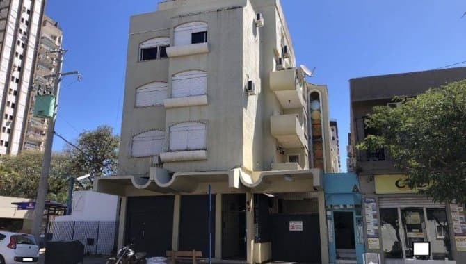 Foto 1 de 8: Apartamento em leilão em Uruguaiana - RS — Apartamento, Padrão, 0 Vaga(S) de Garagem