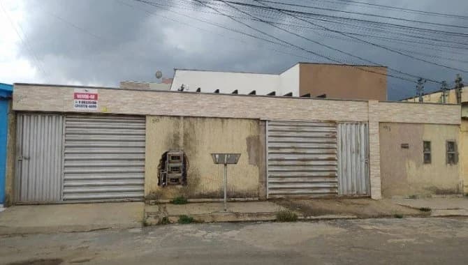 Foto 1 de 5: Casa em leilão em Sete Lagoas - MG — Casa, Padrão, 1 Vaga(S) de Garagem