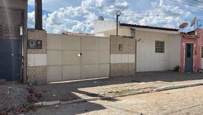 Foto 3 de 5: Casa em leilão em Serra Talhada - PE — Casa, Padrão, 0 Vaga(S) de Garagem