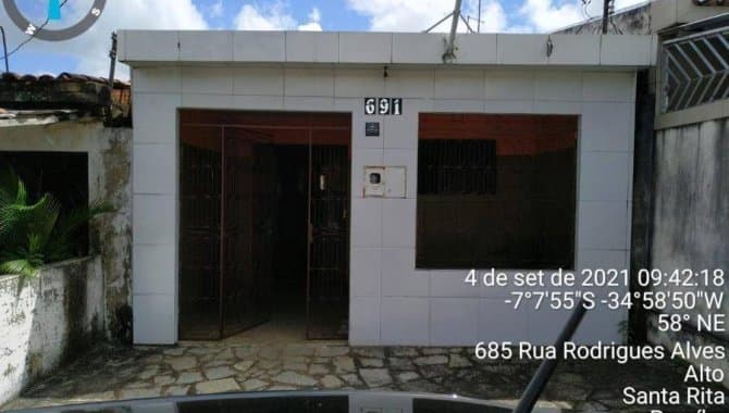 Foto 1 de 13: Casa em leilão em Santa Rita - PB — Casa, Padrão, 1 Vaga(S) de Garagem