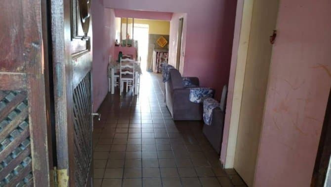 Foto 8 de 13: Casa em leilão em Santa Rita - PB — Casa, Padrão, 1 Vaga(S) de Garagem