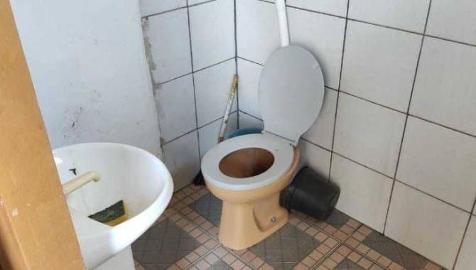 Foto 3 de 7: Comercial em leilão em Rio Branco - AC — Loja, Padrão, 0 Vaga(S) de Garagem