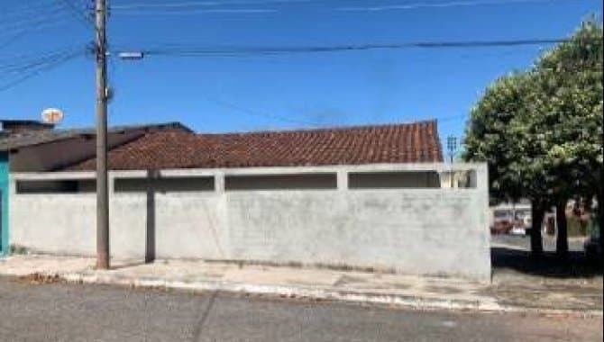 Foto 1 de 15: Casa em leilão em Barra Do Garças - MT — Casa, Padrão, 1 Vaga(S) de Garagem