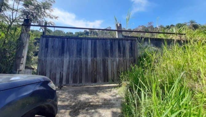 Foto 6 de 23: Casa em leilão em Magé - RJ — Casa, Padrão, 0 Vaga(S) de Garagem