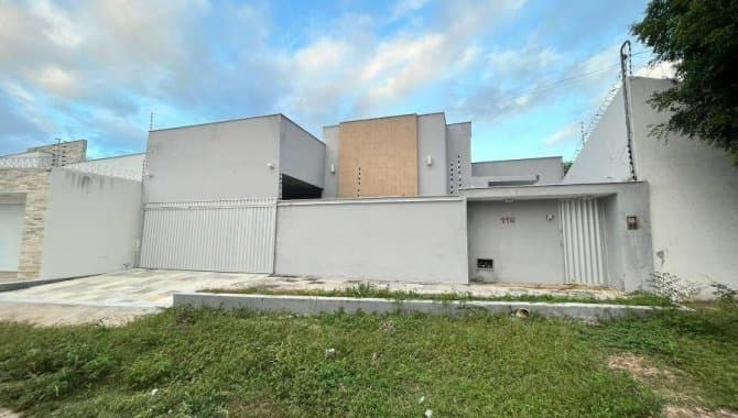 Foto 3 de 17: Casa em leilão em Pau Dos Ferros - RN — Casa, Padrão, 1 Vaga(S) de Garagem